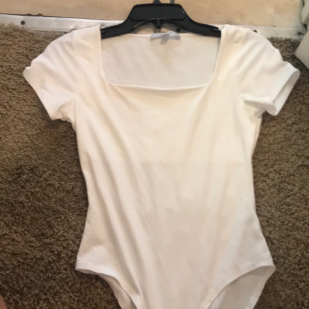 Square-top bodysuit